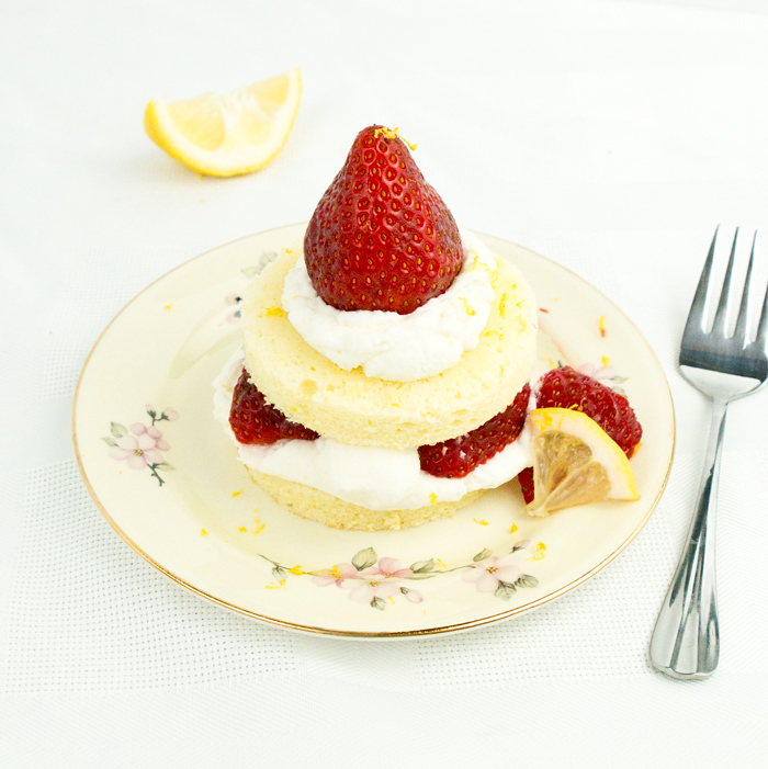lemon-chiffon-strawberry-cloud-cakes