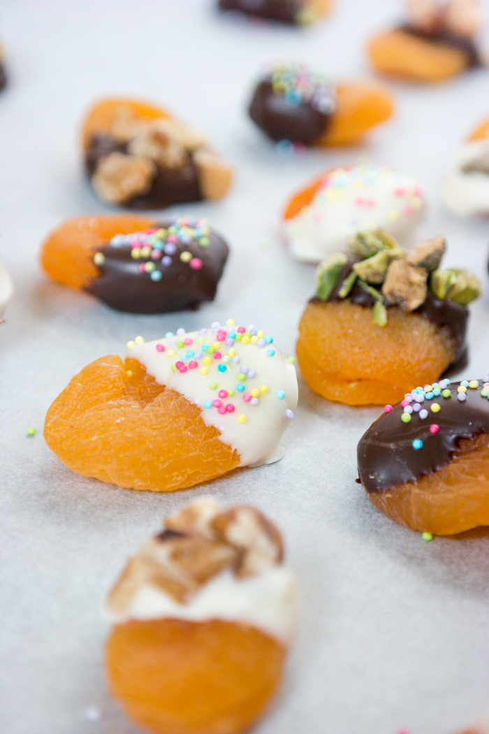 Chocolate Dipped Apricots