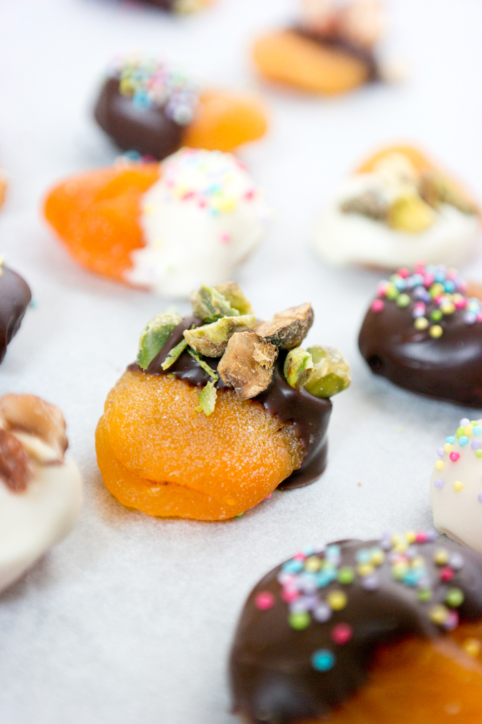 Chocolate Dipped Apricots