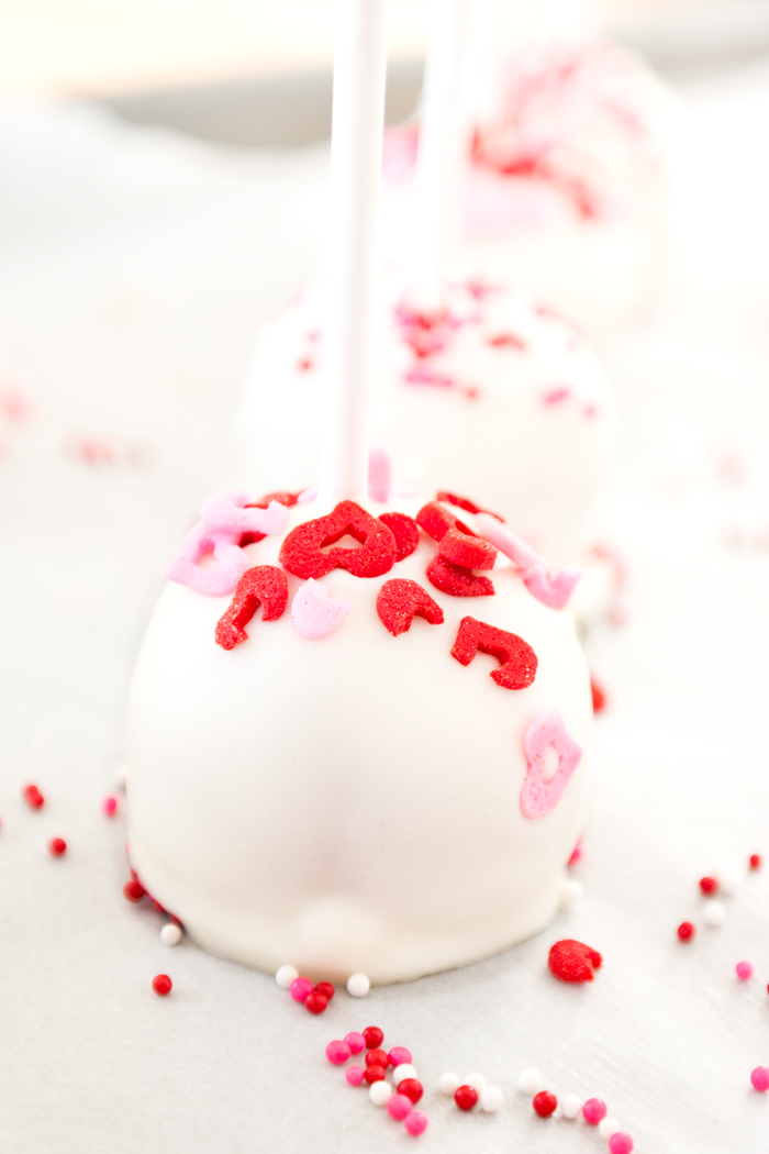 vanilla bean cake pops