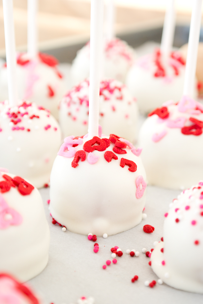 vanilla bean cake pops