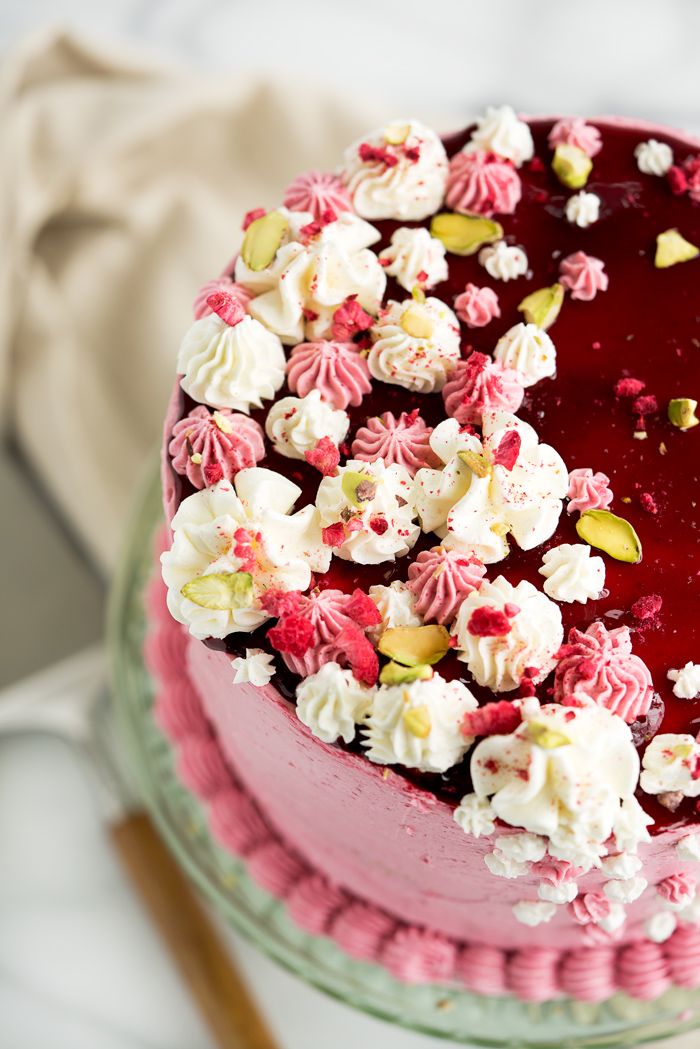 White chocolate & raspberry layer cake – Staffordshire Sauce