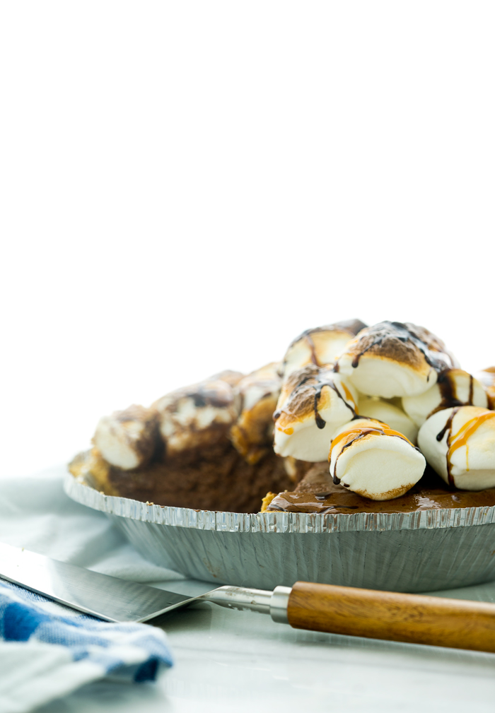S'mores Chocolate Chiffon Pie! A campfire classic made into a pie. Creamy chocolate filling, toasted marshmallows for the win! | thesugarcoatedcottage.com