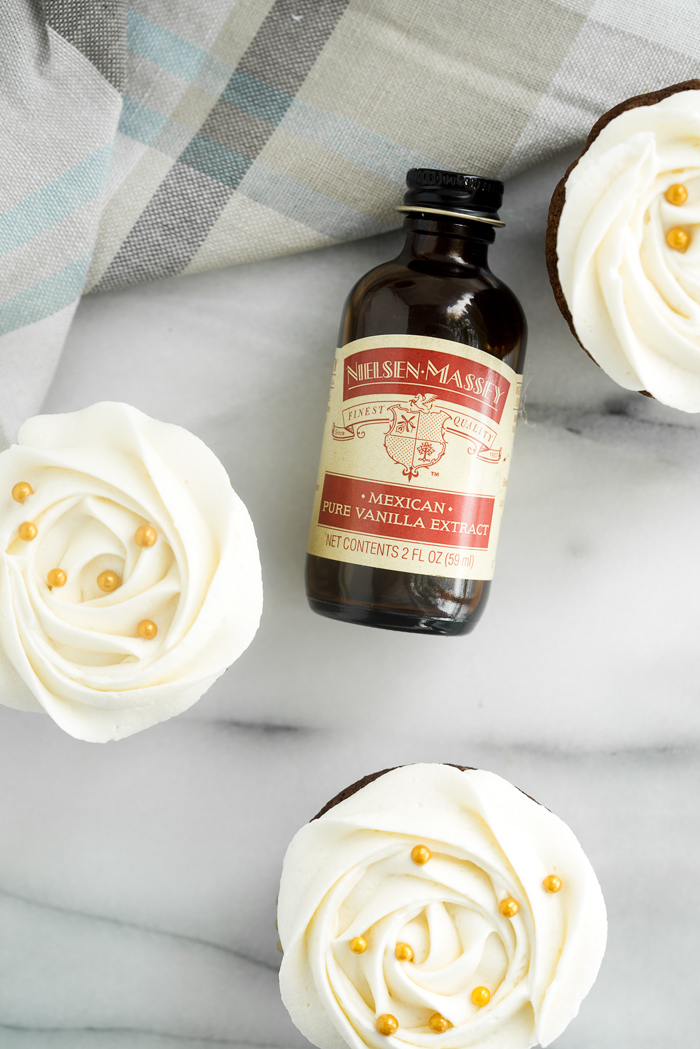 Deep rich moist chocolate zucchini cake base with strong hits of cinnamon and a pinch of nutmeg. | thesugarcoatedcottage.com #NielsenMasseyInspires