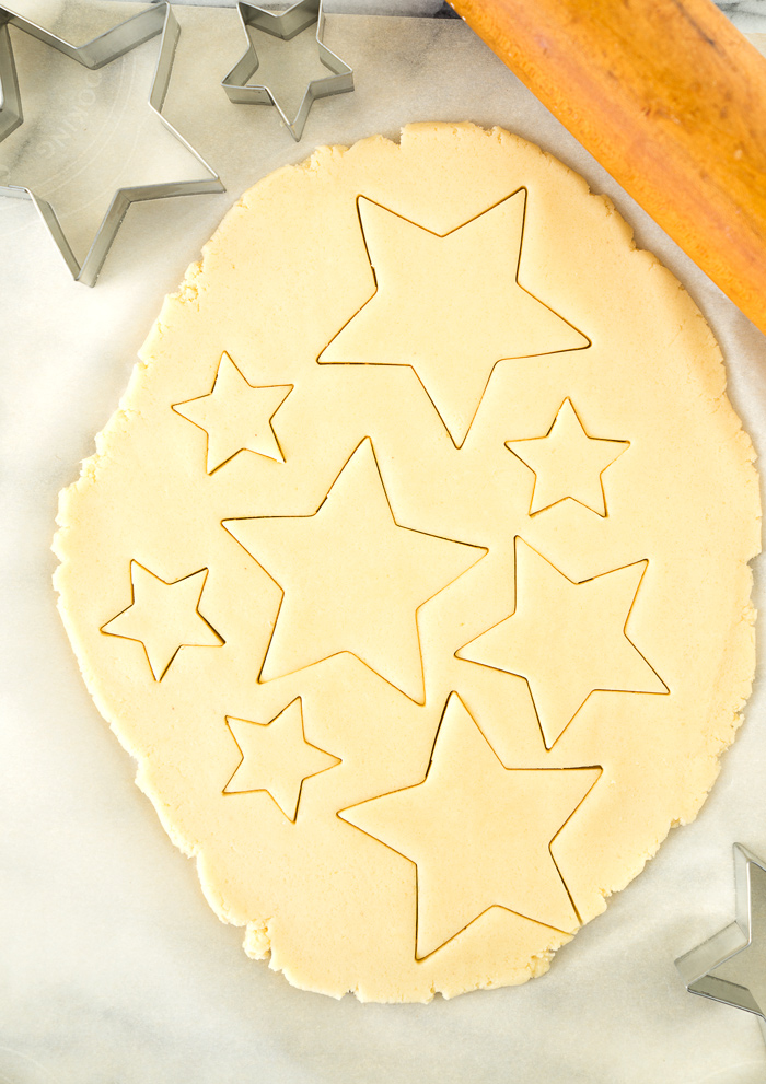 Small Batch Sugar Cookie Recipe. The best sugar cookie recipe when you don't want to make too many. | thesugarcoatedcottage.com cookies, christmas, holidays