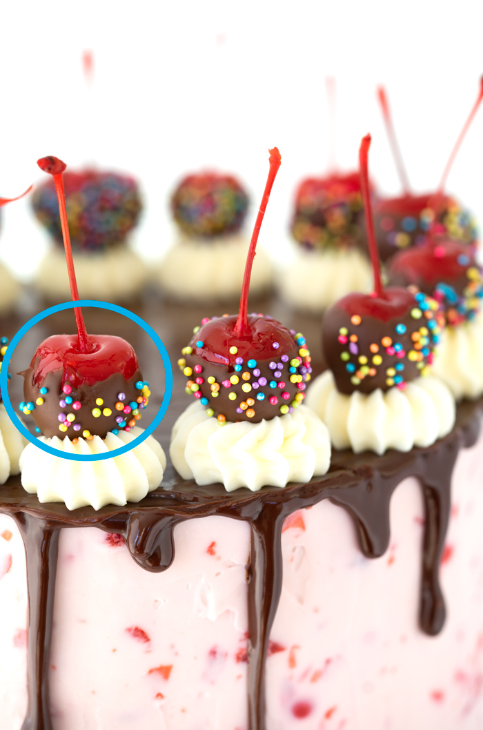 How to make Chocolate Dipped Cherries - the cutest treat or decoration. Tips to make sure they are perfect. #cherries #chocolatecherry #cakedecorating