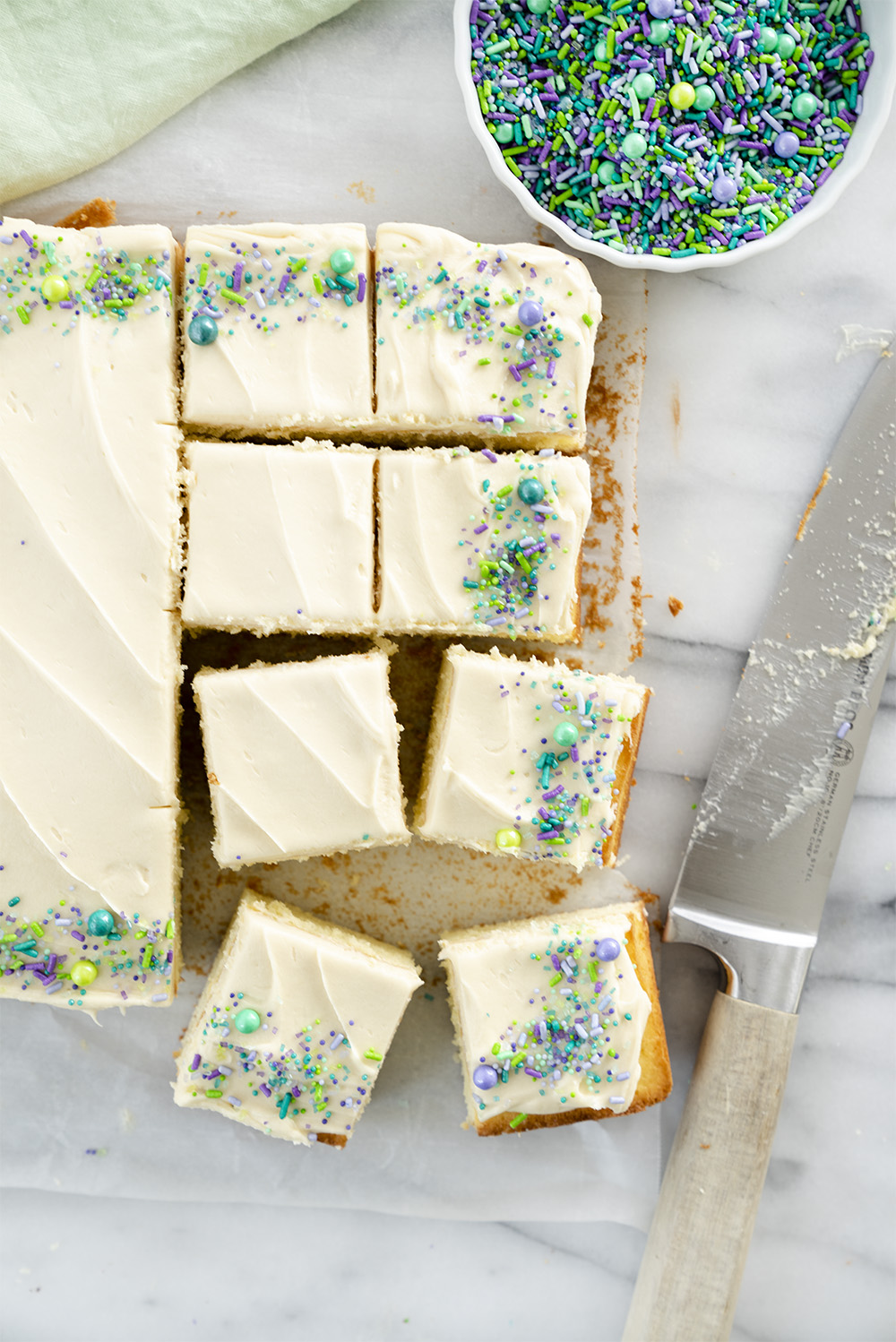 8x8 Classic Vanilla Sheet Cake Recipe. The best classic vanilla cake for your small gathering. | thesugarcoatedcottage.com #sheetcake #cake #buttercream